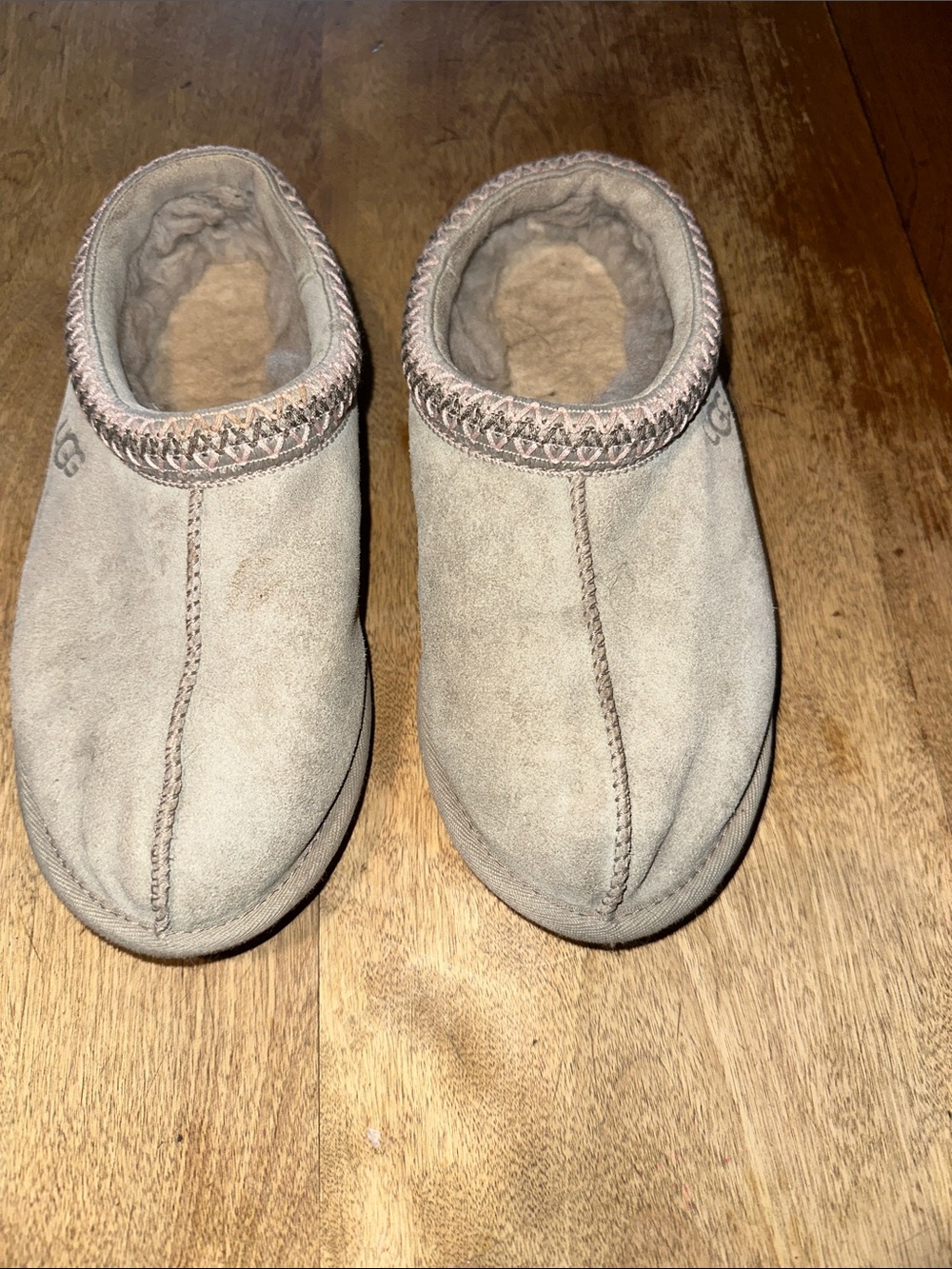 UGG Tasman Slippers in grey